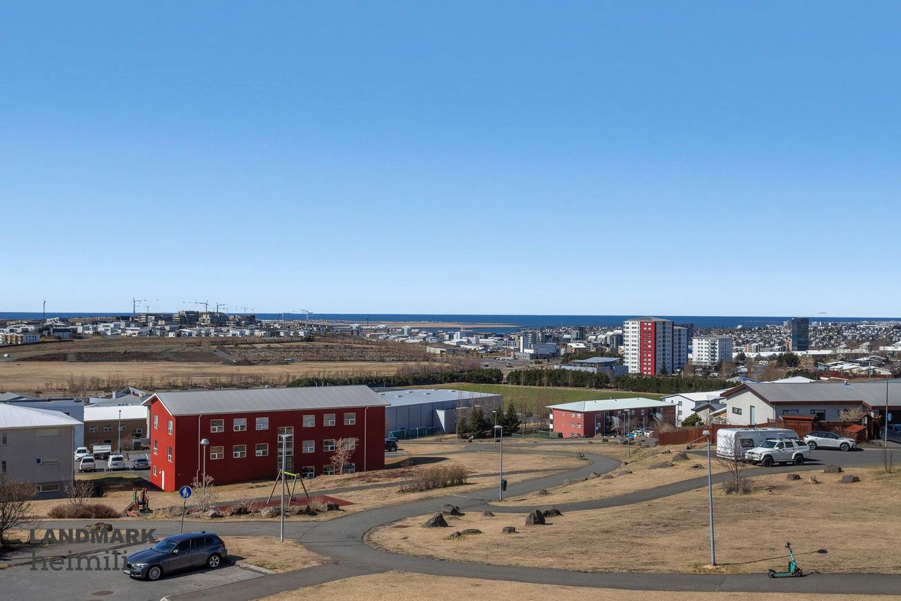 Lómasalir 16 - 0304, 201 Kópavogur