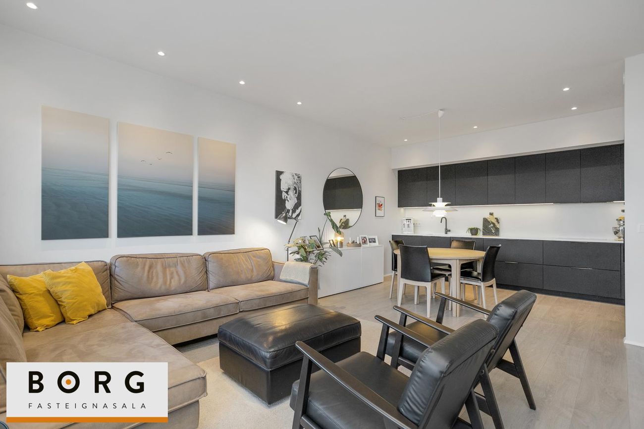 Hraungata 23 - 0303, 210 Garðabær