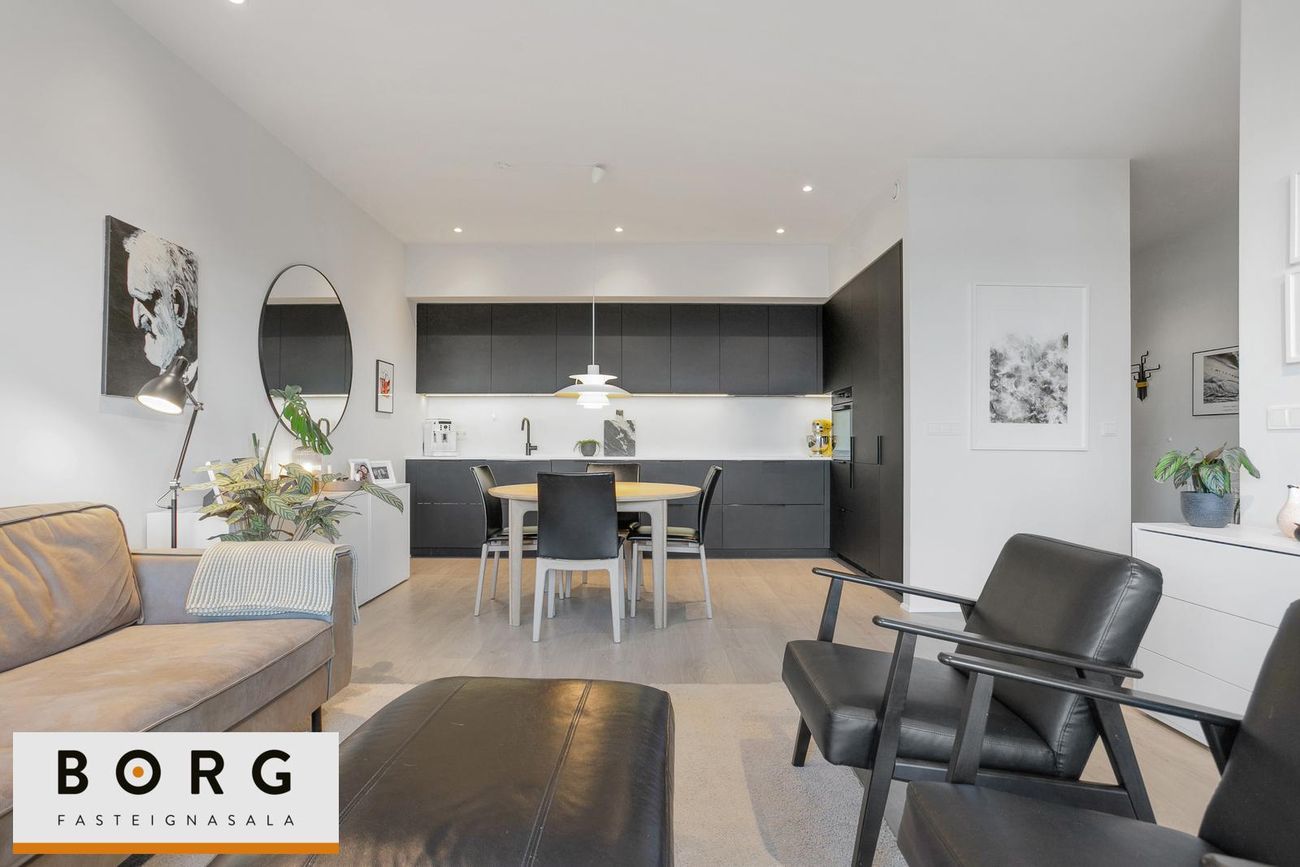 Hraungata 23 - 0303, 210 Garðabær