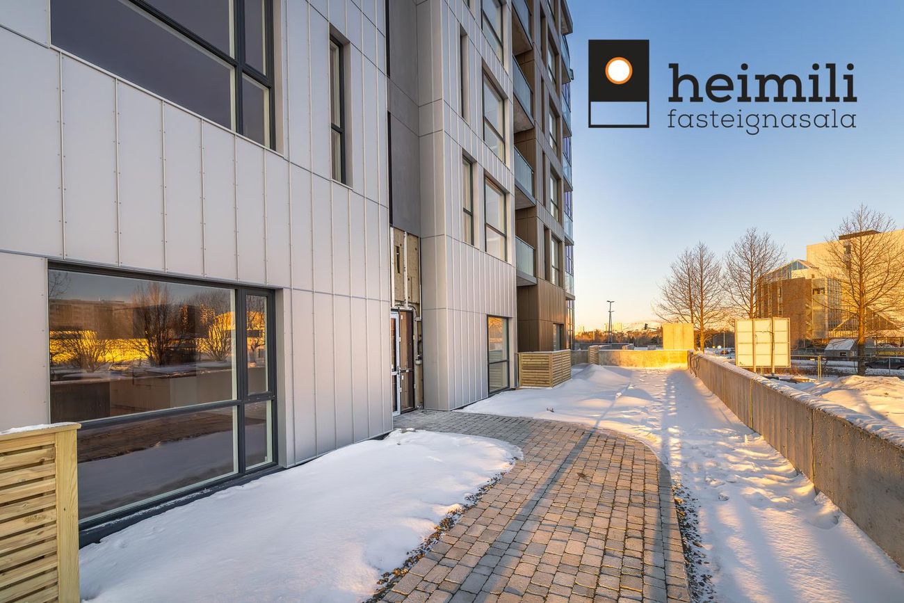 Grensásvegur 1C, 108 Reykjavík