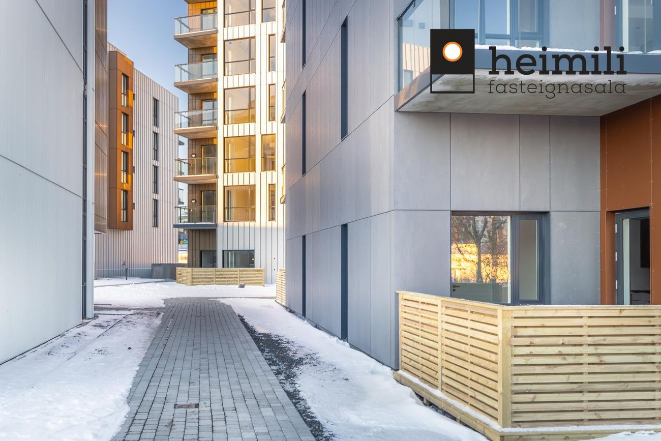 Grensásvegur 1C, 108 Reykjavík