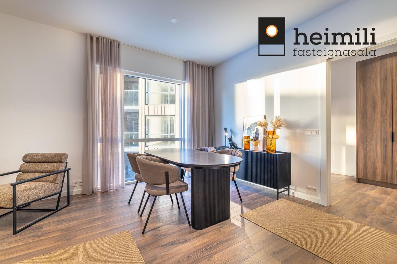 Grensásvegur 1C, 108 Reykjavík