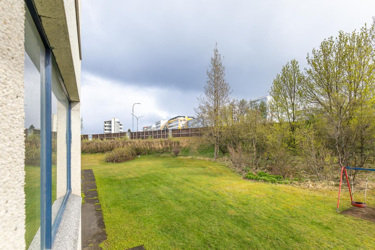 Ásbraut 11, 200 Kópavogur