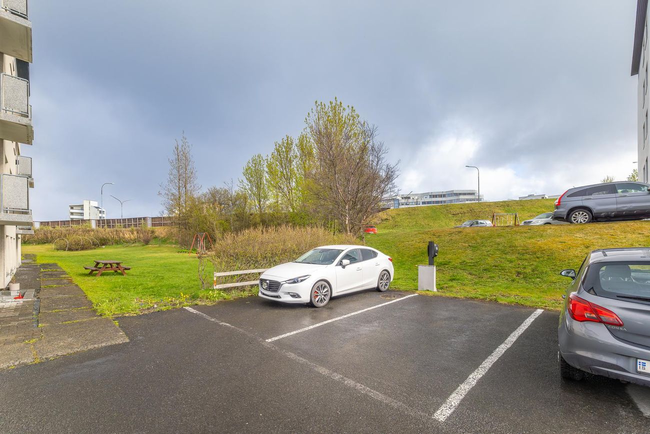 Ásbraut 11, 200 Kópavogur