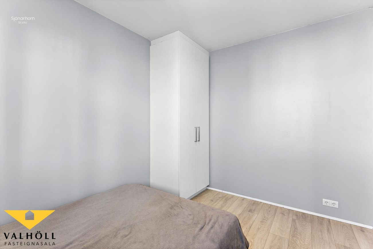 Dalsbraut 14, 260 Reykjanesbær