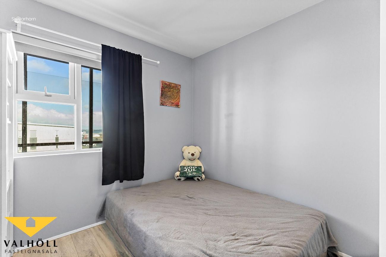 Dalsbraut 14, 260 Reykjanesbær