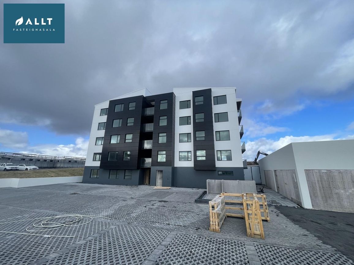 Asparlaut 26, 230 Reykjanesbær