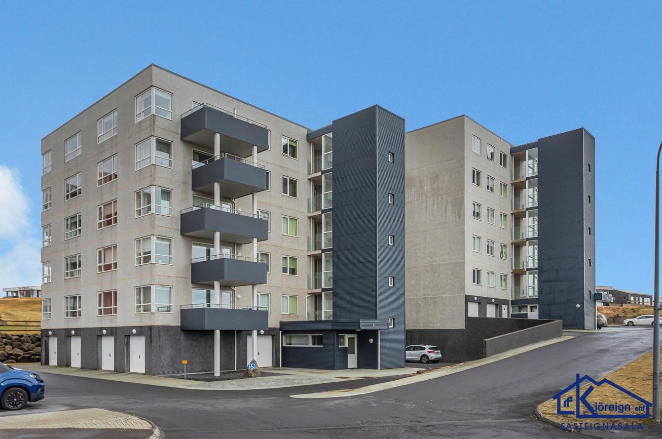 Ásakór 1, 203 Kópavogur