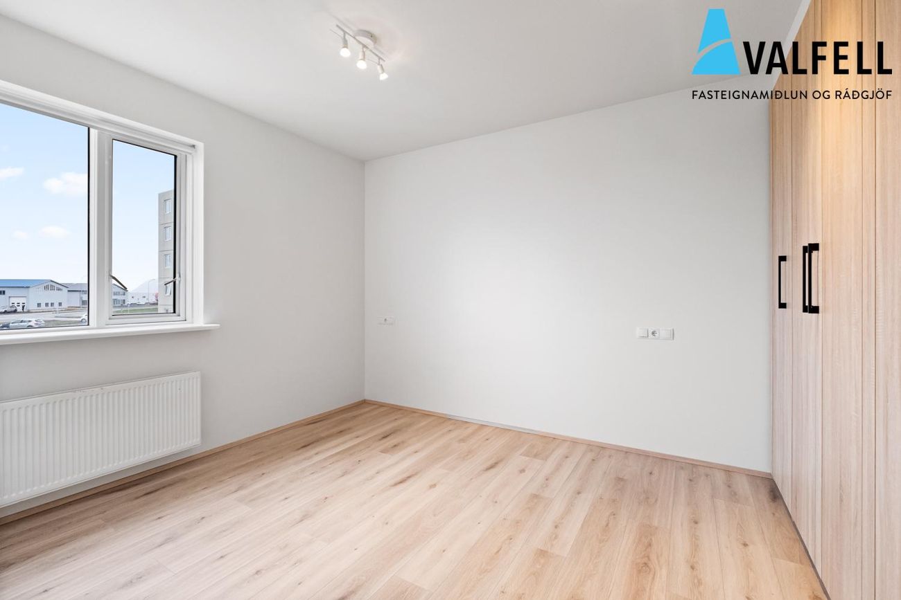 Holtsflöt 9, 300 Akranes