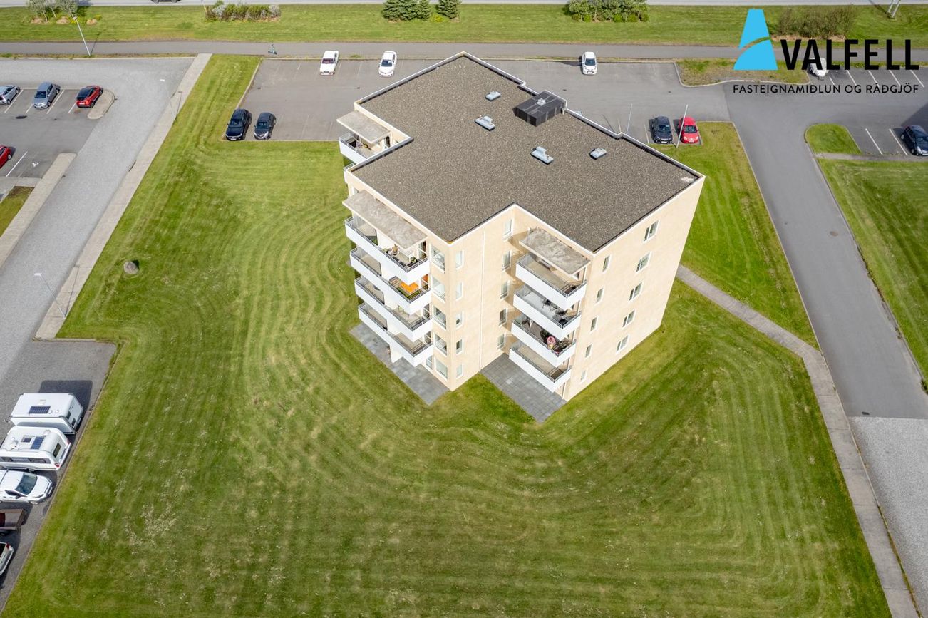 Holtsflöt 9, 300 Akranes