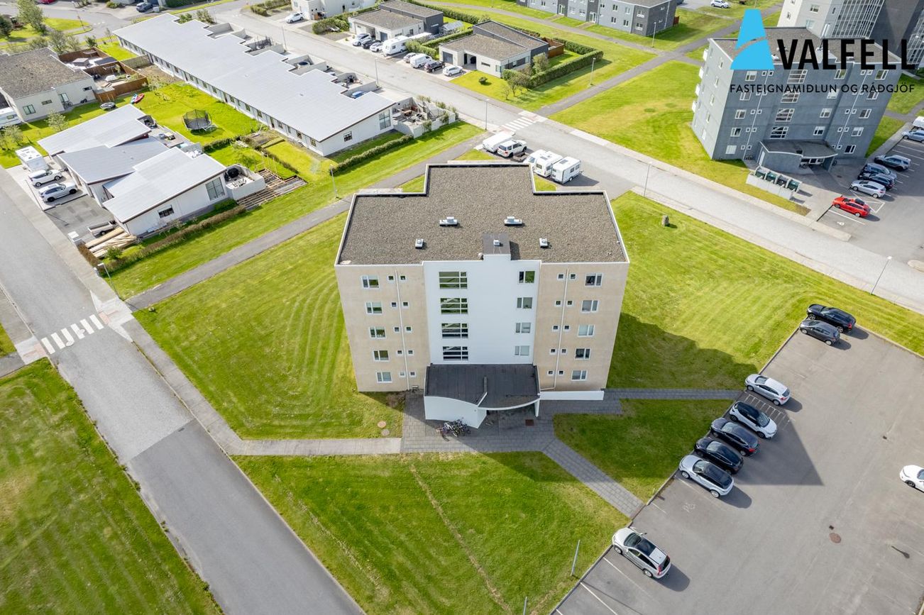 Holtsflöt 9, 300 Akranes