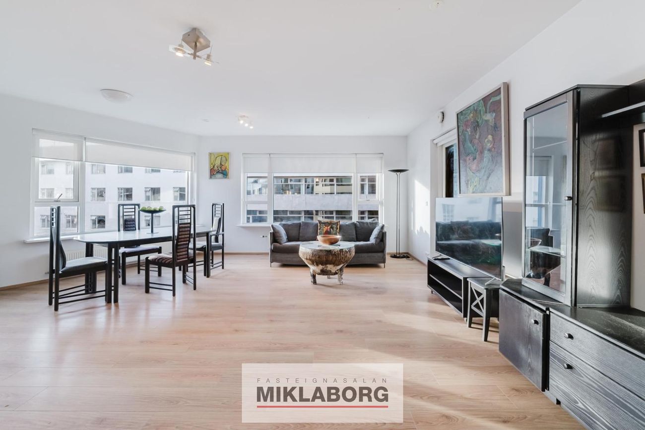 Stakkholt 2B, 105 Reykjavík