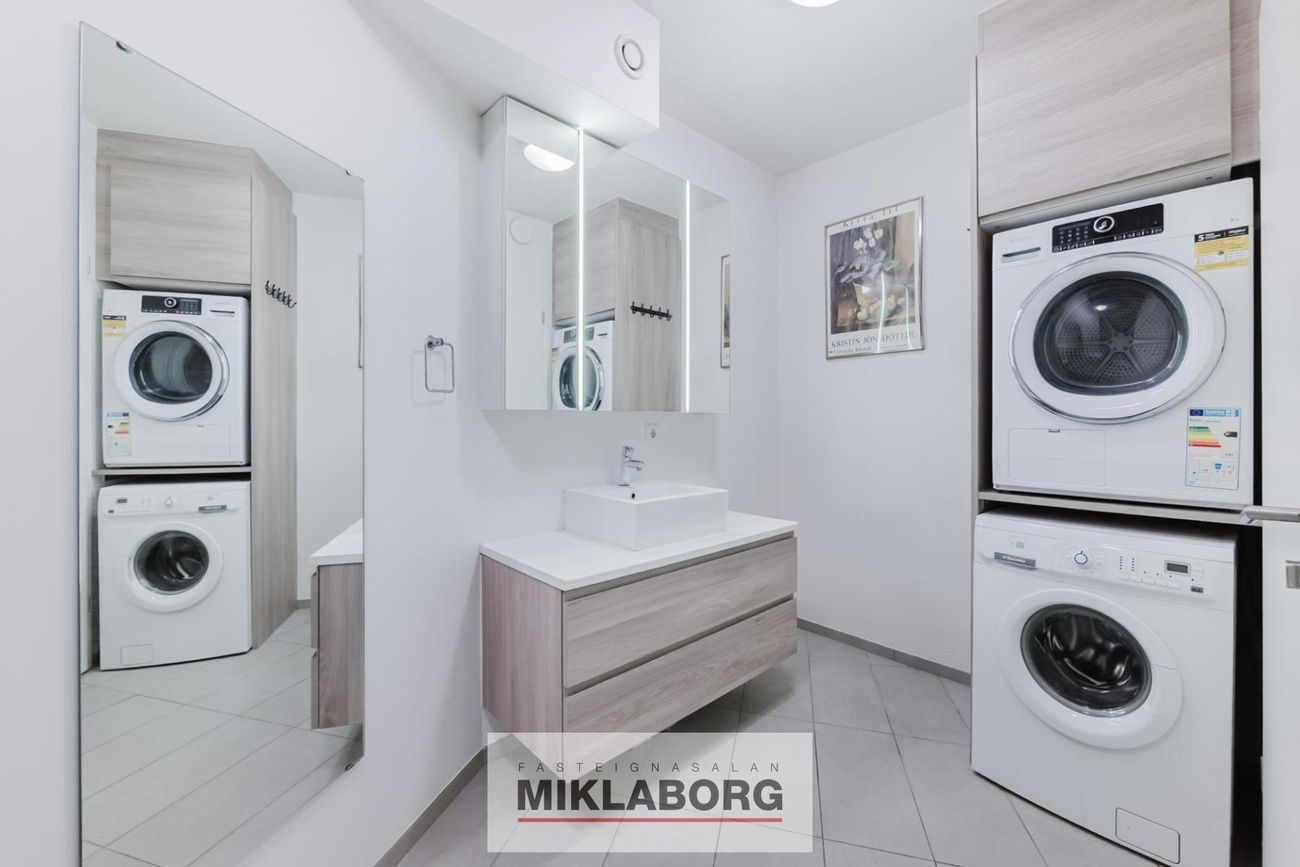 Stakkholt 2B, 105 Reykjavík