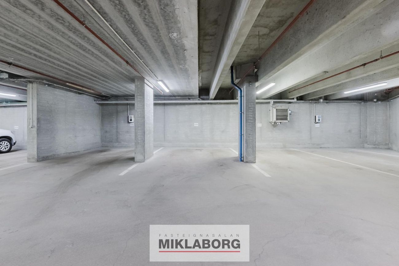 Stakkholt 2B, 105 Reykjavík