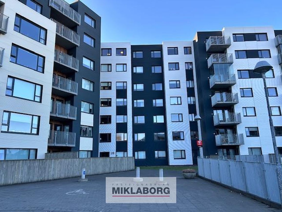 Stakkholt 2B, 105 Reykjavík