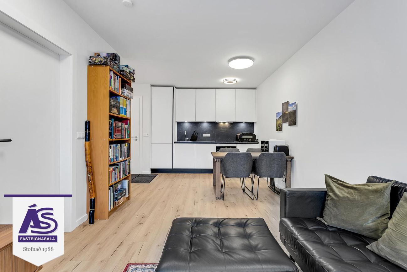 Haukahlíð 3, 102 Reykjavík