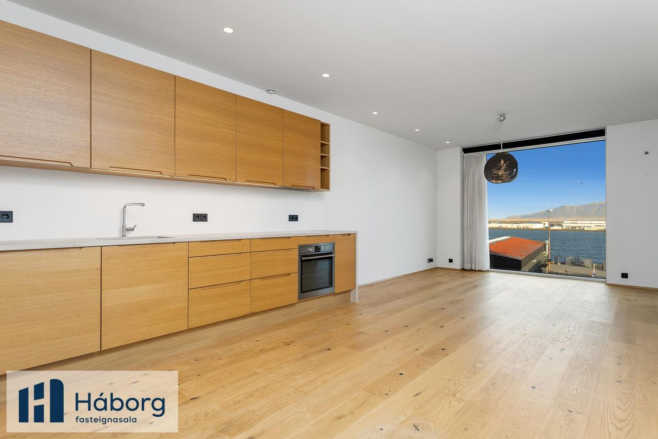 Tryggvagata 13 - 0505, 101 Reykjavík