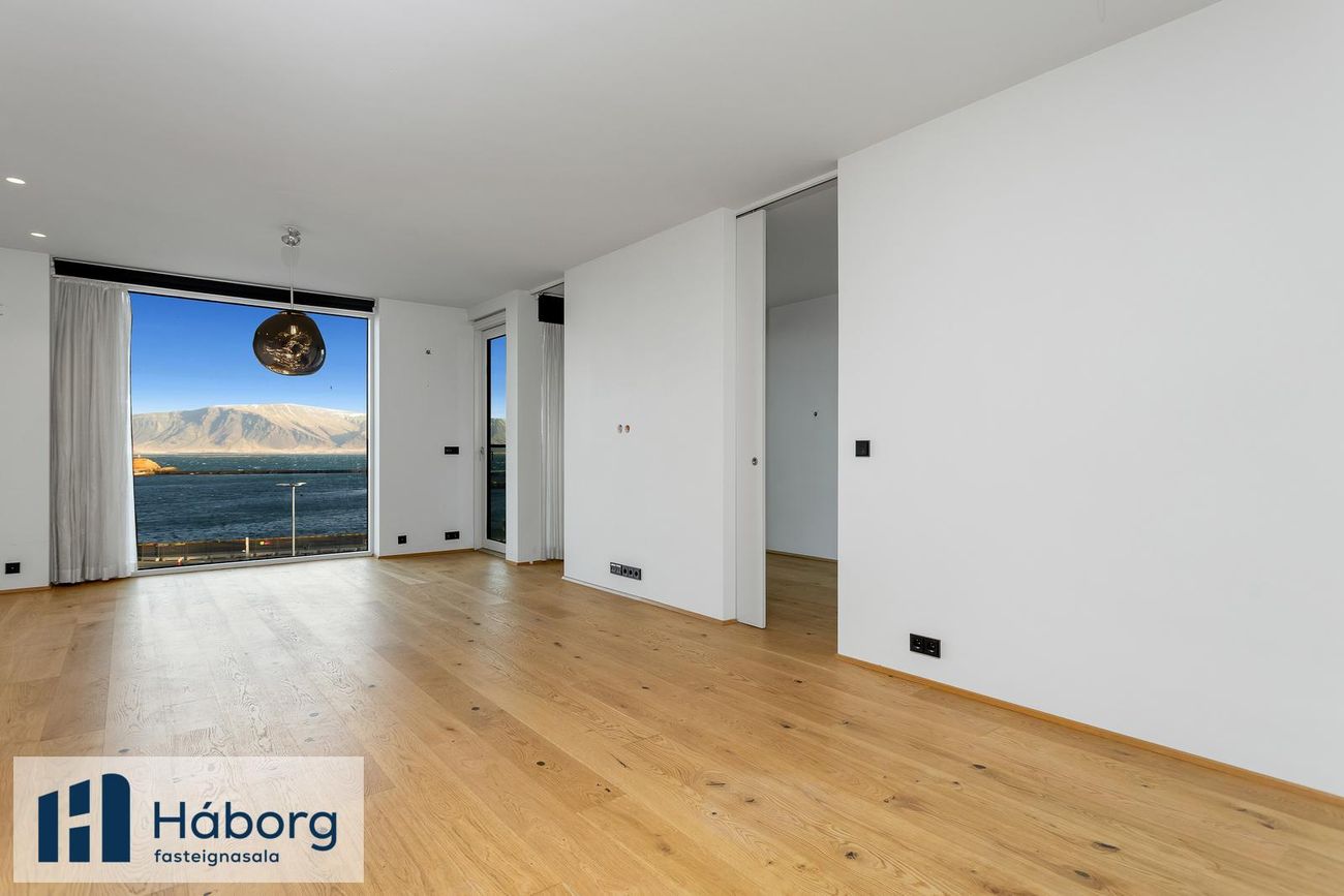 Tryggvagata 13 - 0505, 101 Reykjavík