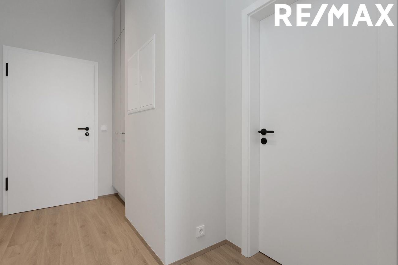 Hafnarbraut 10, 200 Kópavogur