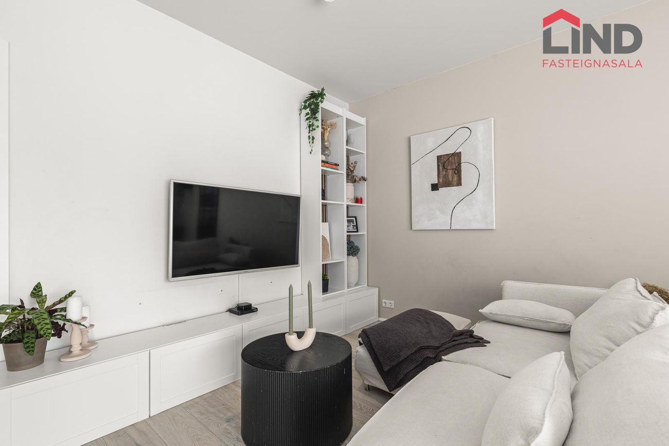 Lynggata 1, 210 Garðabær