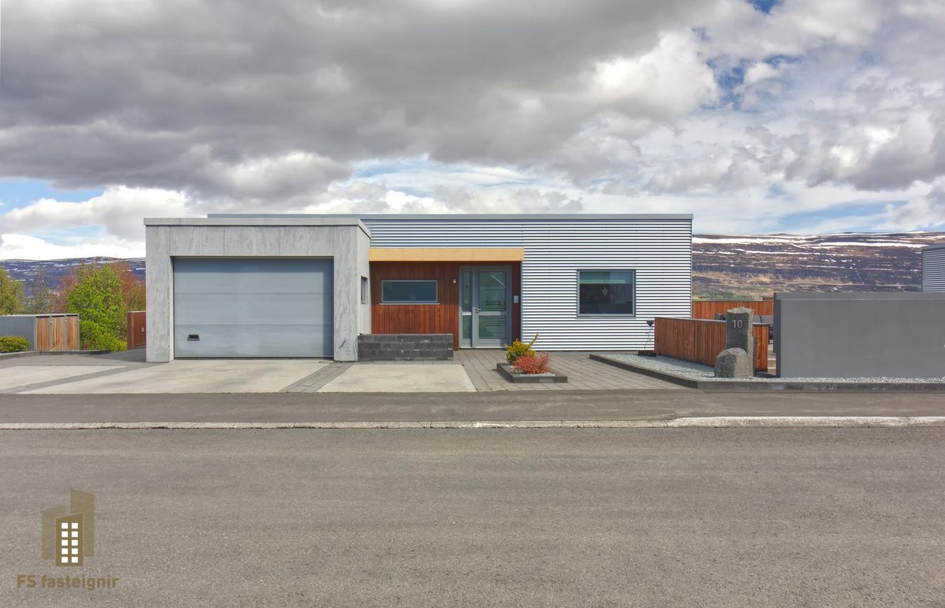 Fannagil 10, 603 Akureyri