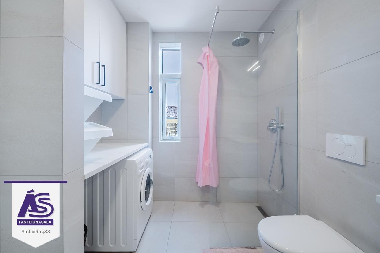 Nónhamar 2A - 0403, 221 Hafnarfjörður