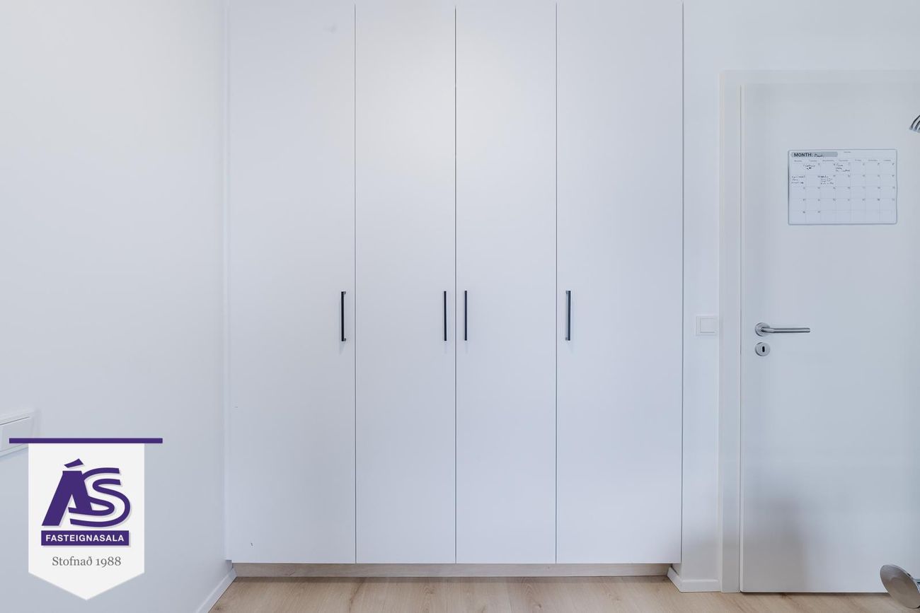 Nónhamar 2A - 0403, 221 Hafnarfjörður