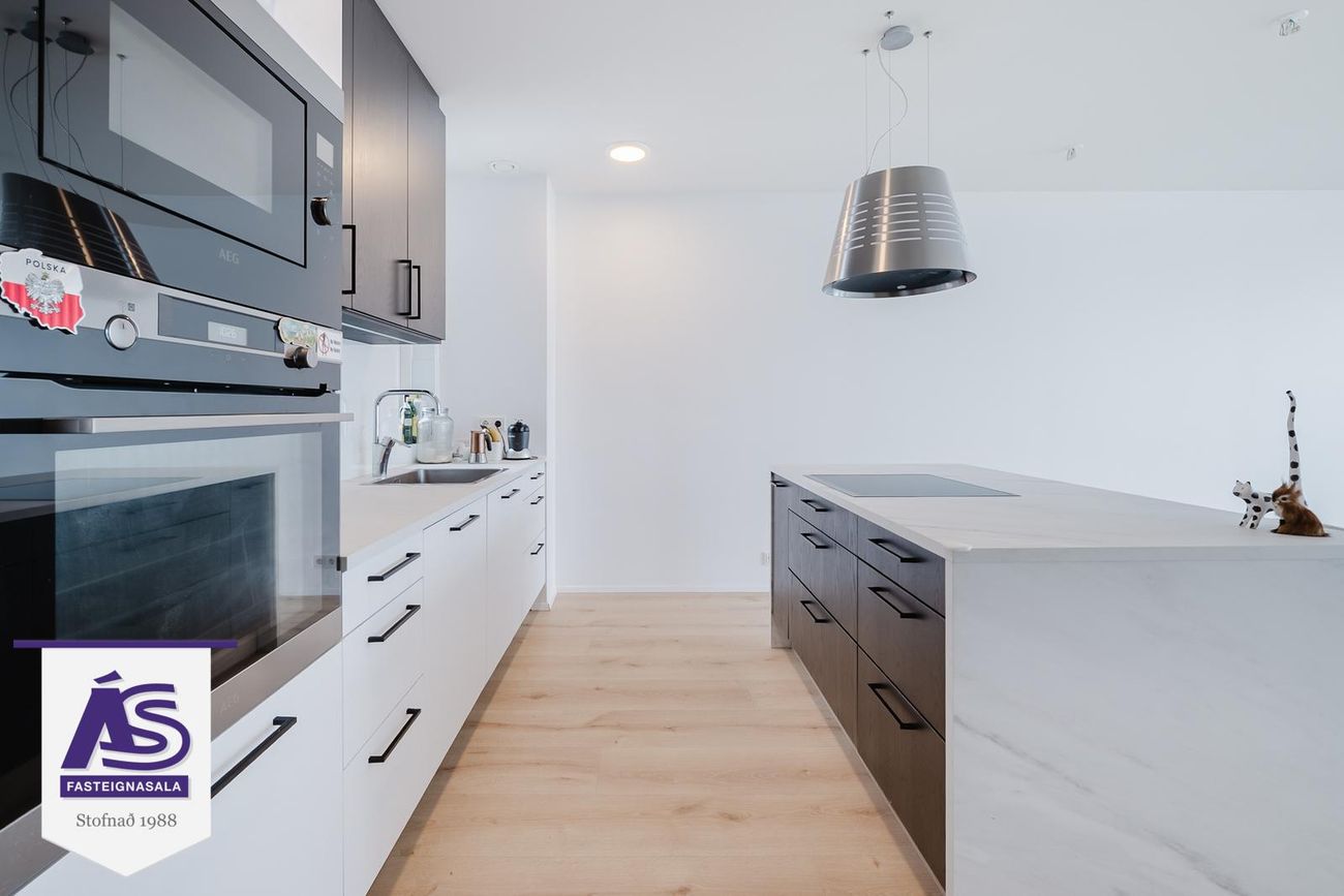 Nónhamar 2A - 0403, 221 Hafnarfjörður