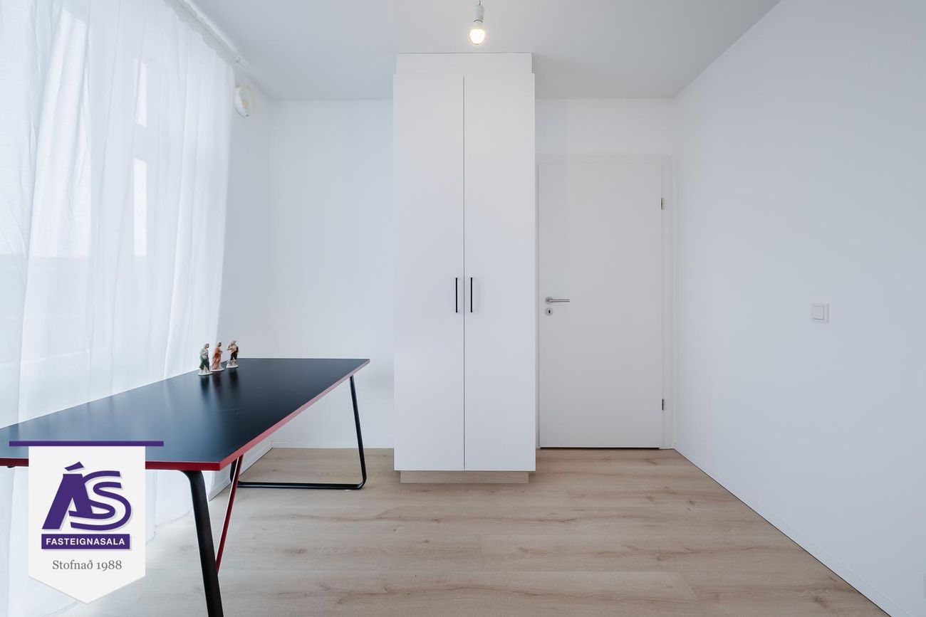 Nónhamar 2A - 0403, 221 Hafnarfjörður