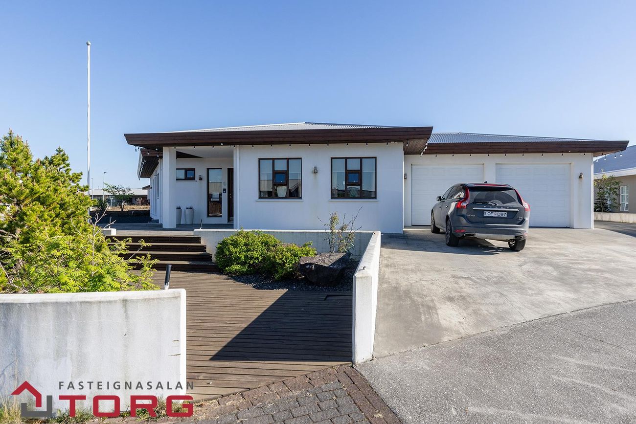 Furuvellir 13, 221 Hafnarfjörður