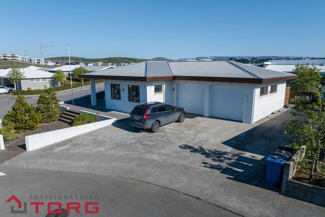 Furuvellir 13, 221 Hafnarfjörður