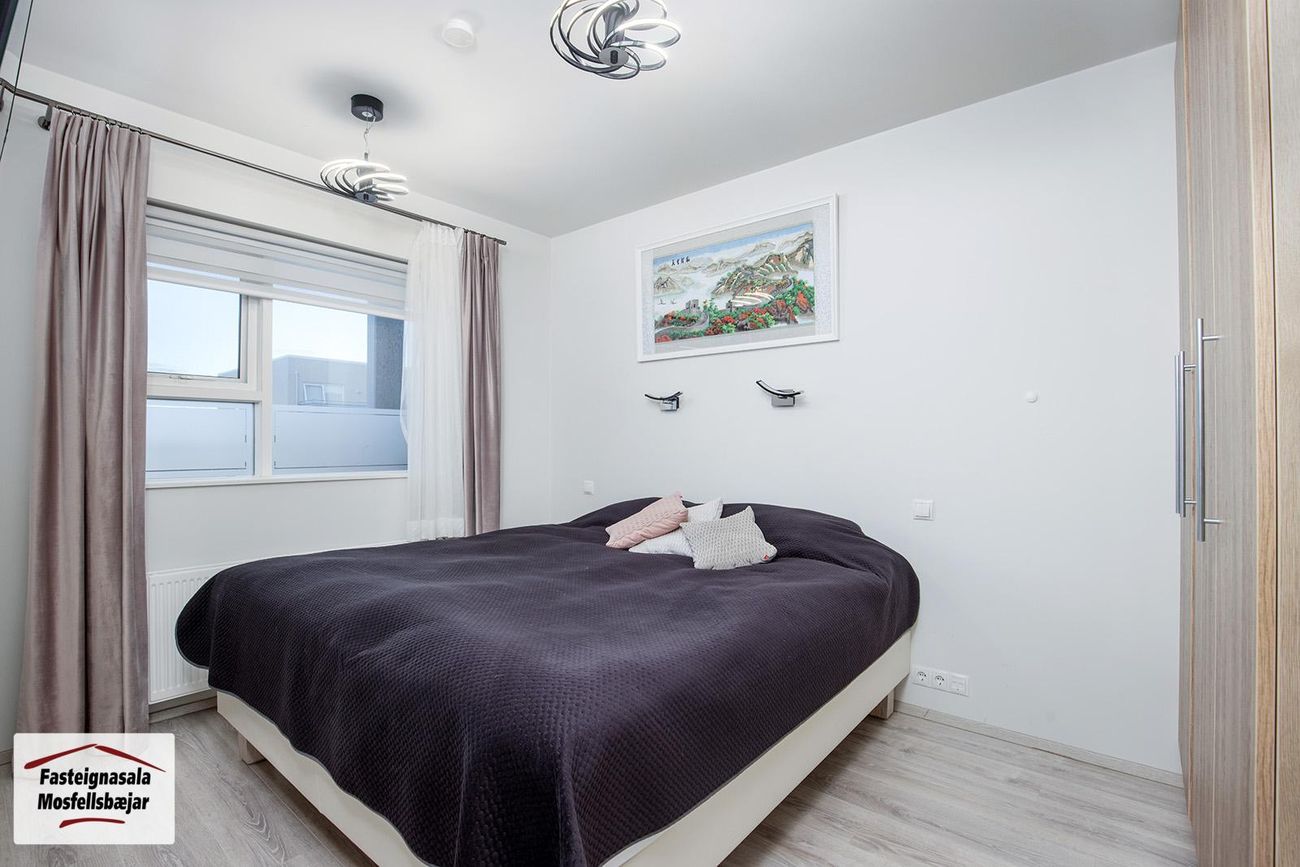 Asparskógar 27, 300 Akranes