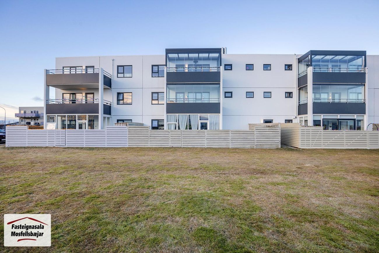 Asparskógar 27, 300 Akranes