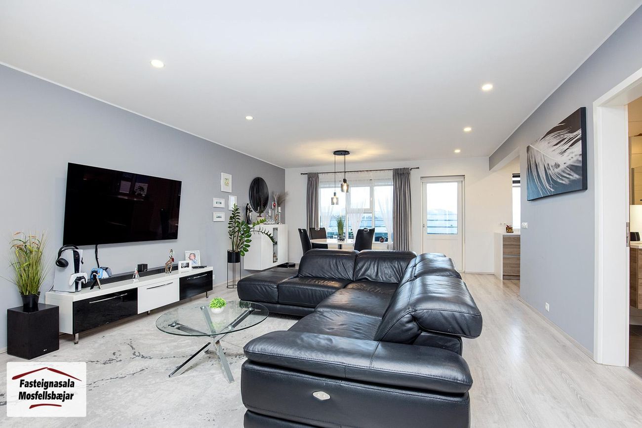 Asparskógar 27, 300 Akranes