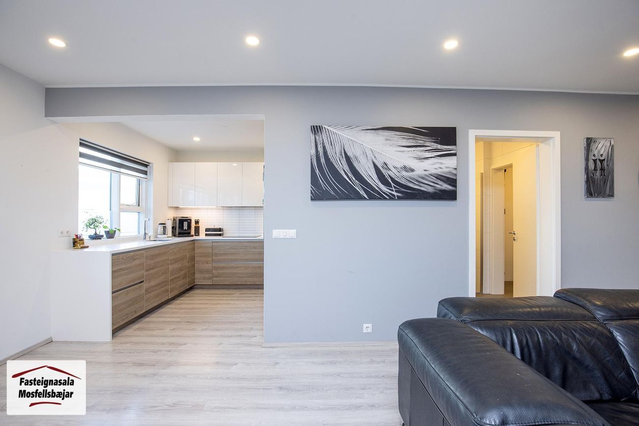 Asparskógar 27, 300 Akranes