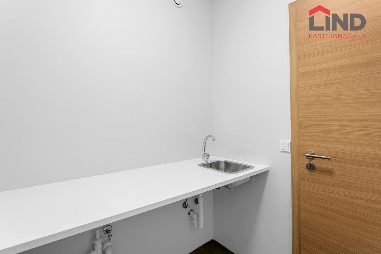 Fálkahlíð 5 - 0325, 102 Reykjavík