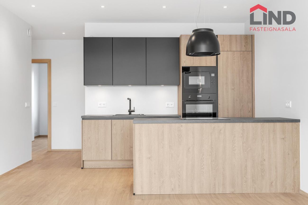 Fálkahlíð 5 - 0325, 102 Reykjavík