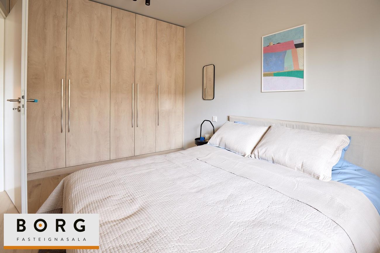 Baughamar 7, 221 Hafnarfjörður