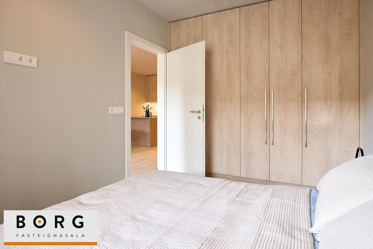 Baughamar 7, 221 Hafnarfjörður