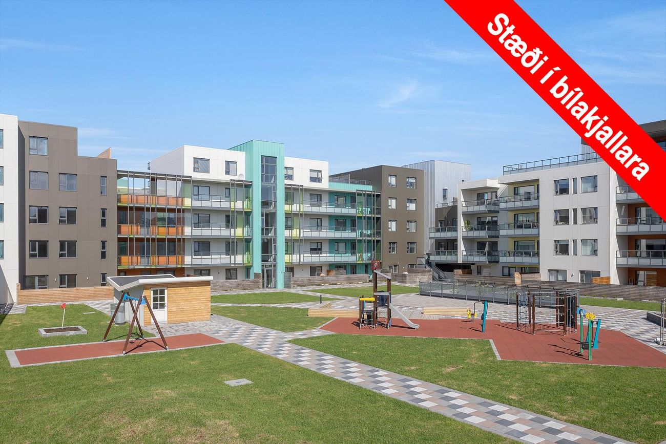 Arnarhlíð 4, 102 Reykjavík