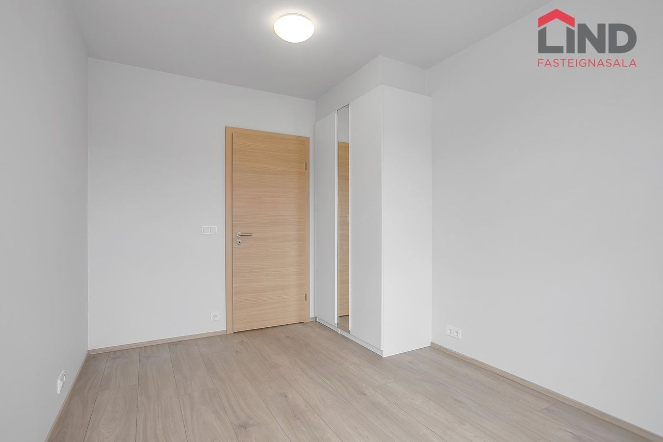 Arnarhlíð 4, 102 Reykjavík