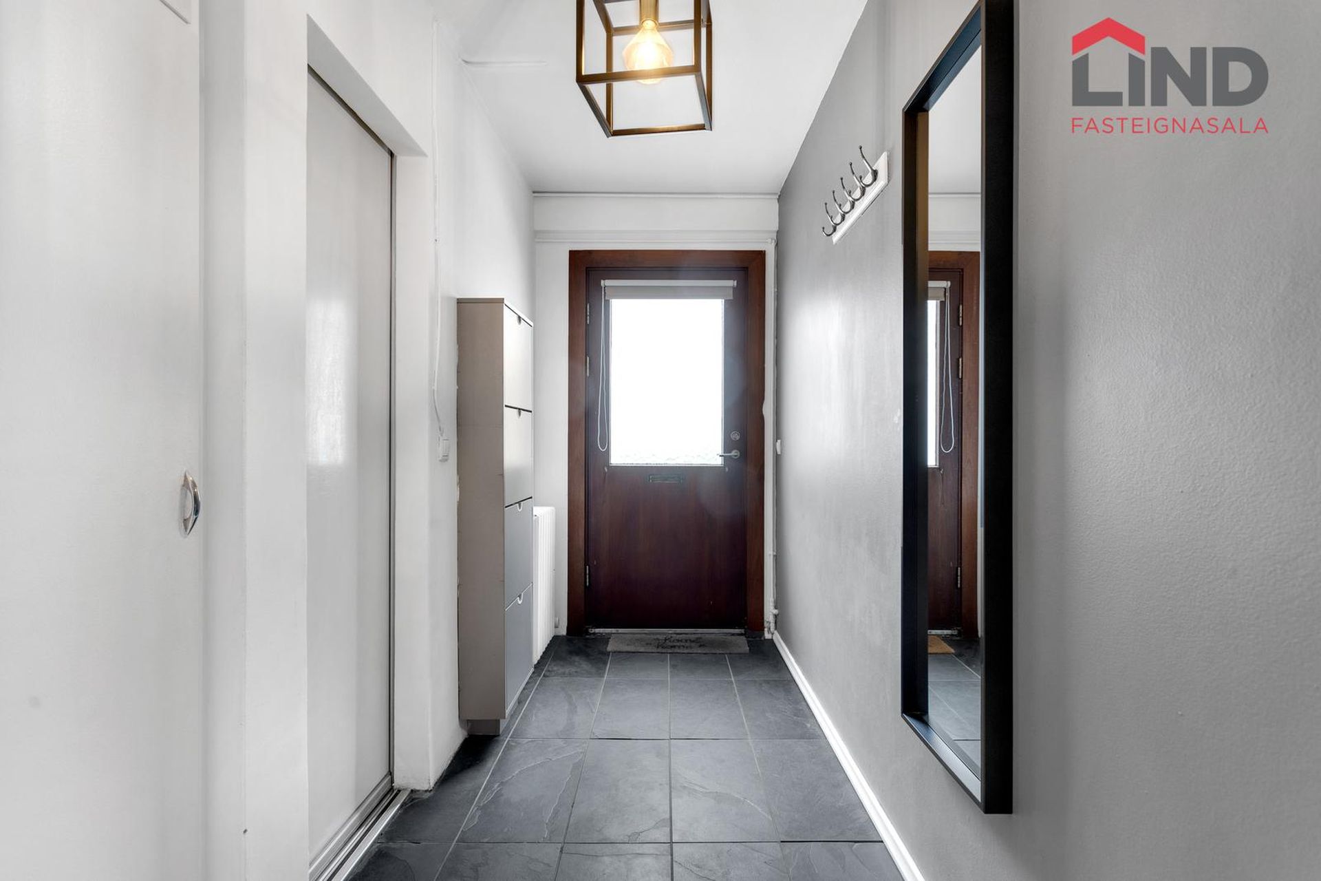 Sólheimar 42, 104 Reykjavík