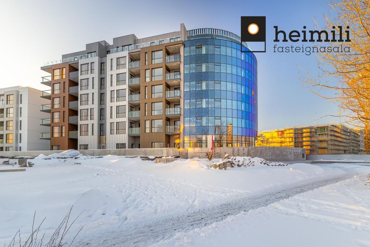 Grensásvegur 1A - 0511, 108 Reykjavík