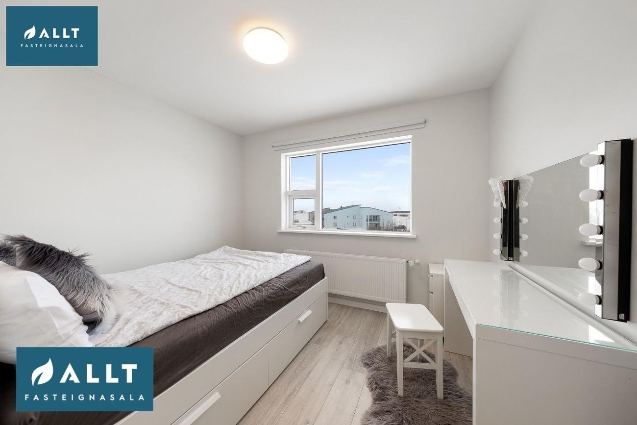 Breiðbraut 670A, 262 Reykjanesbær