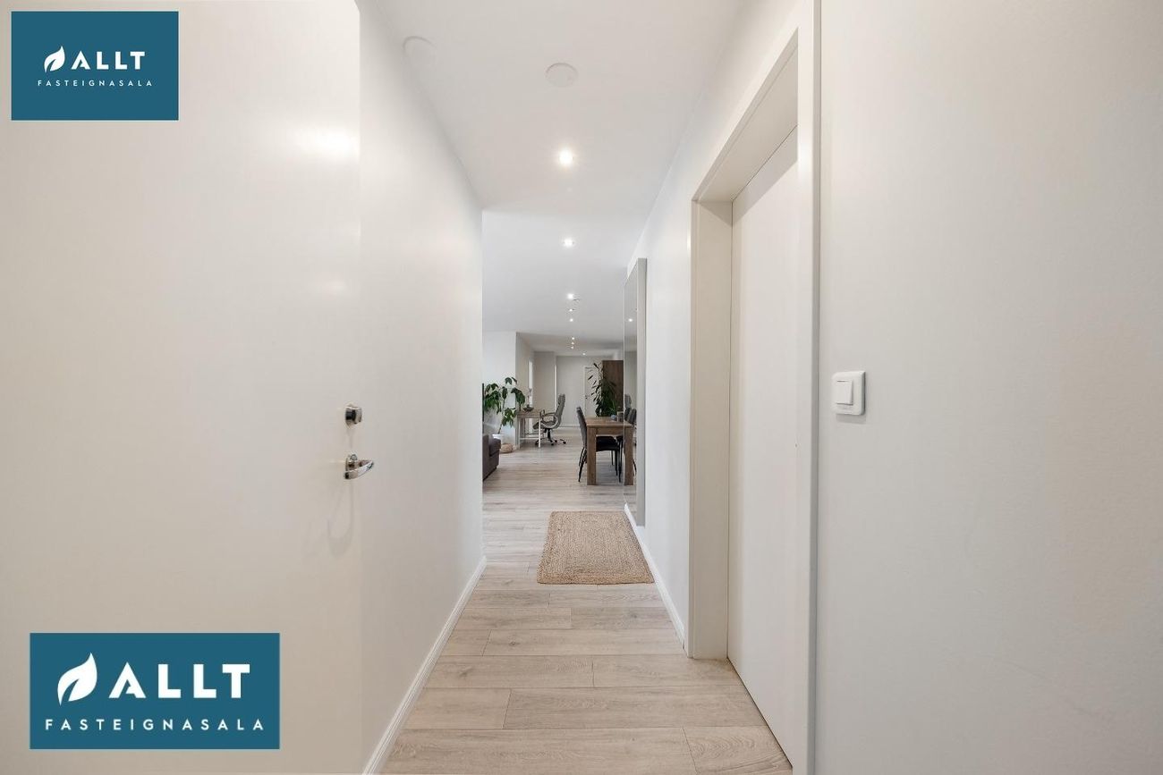 Breiðbraut 670A, 262 Reykjanesbær