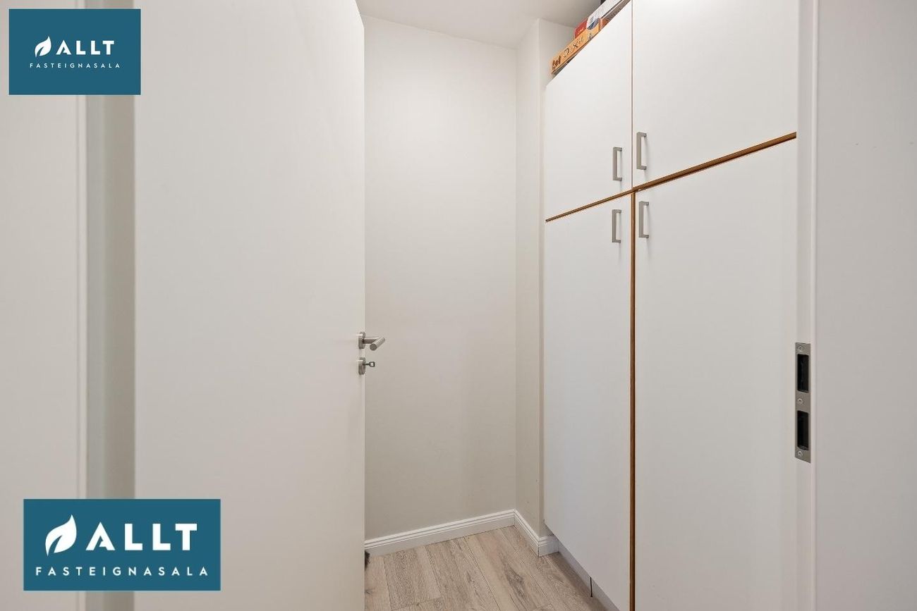 Breiðbraut 670A, 262 Reykjanesbær