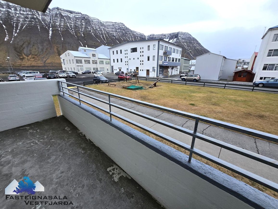 Fjarðarstræti 2, 400 Ísafjarðarbær