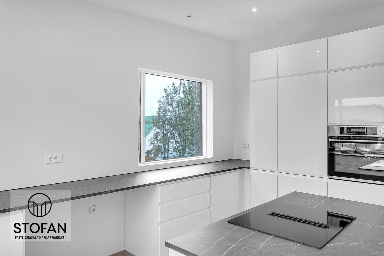 Borgarholtsbraut 49 - 0201, 200 Kópavogur