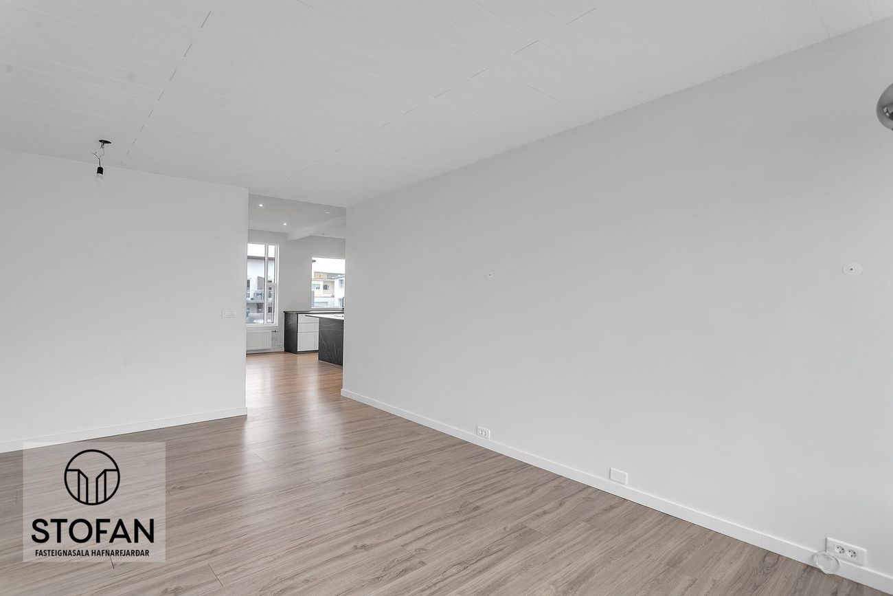 Borgarholtsbraut 49 - 0201, 200 Kópavogur