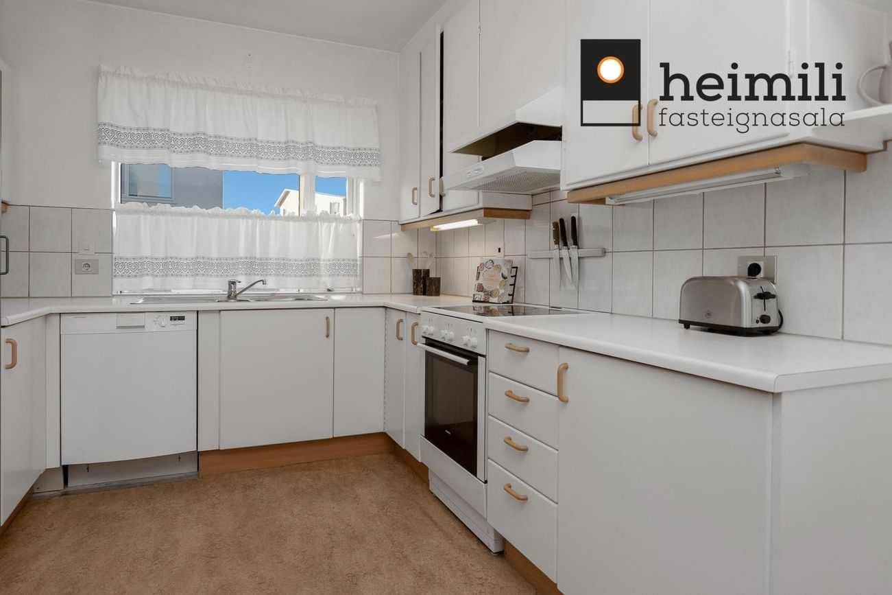 Rauðalækur 19, 105 Reykjavík